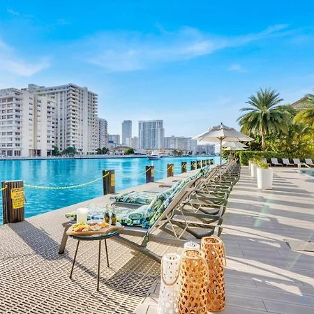Balcony - Pool - Near Beach - Gym Hallandale Beach Buitenkant foto