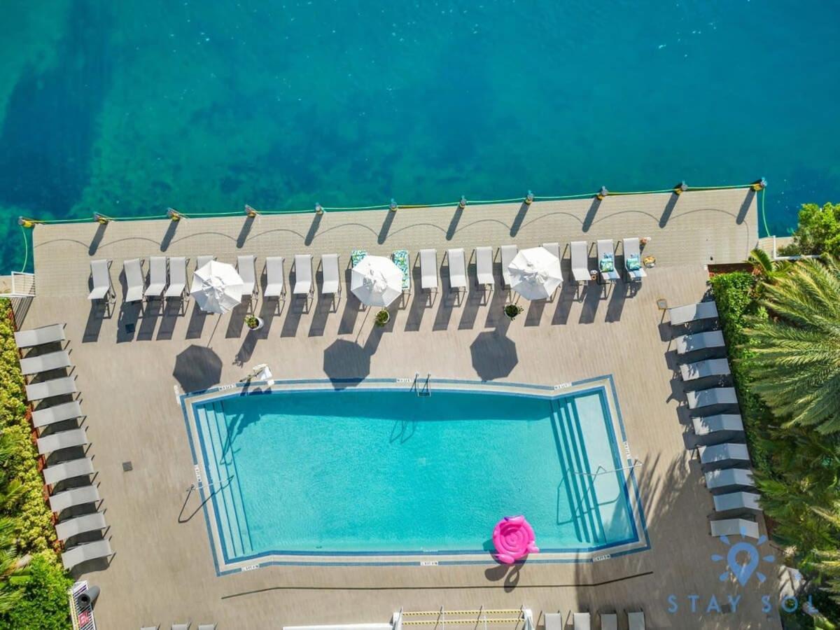 Balcony - Pool - Near Beach - Gym Hallandale Beach Buitenkant foto